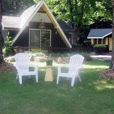 Amber Lantern Two-Bedroom Cottage Lake George Quarto foto